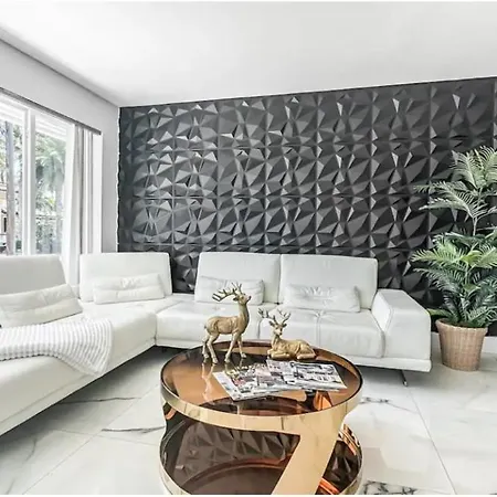 Amazing Home W Heated Pool 8 Mins To The Beach